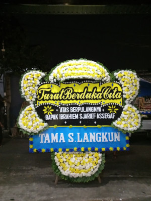 Papan Bunga Duka di Purangi